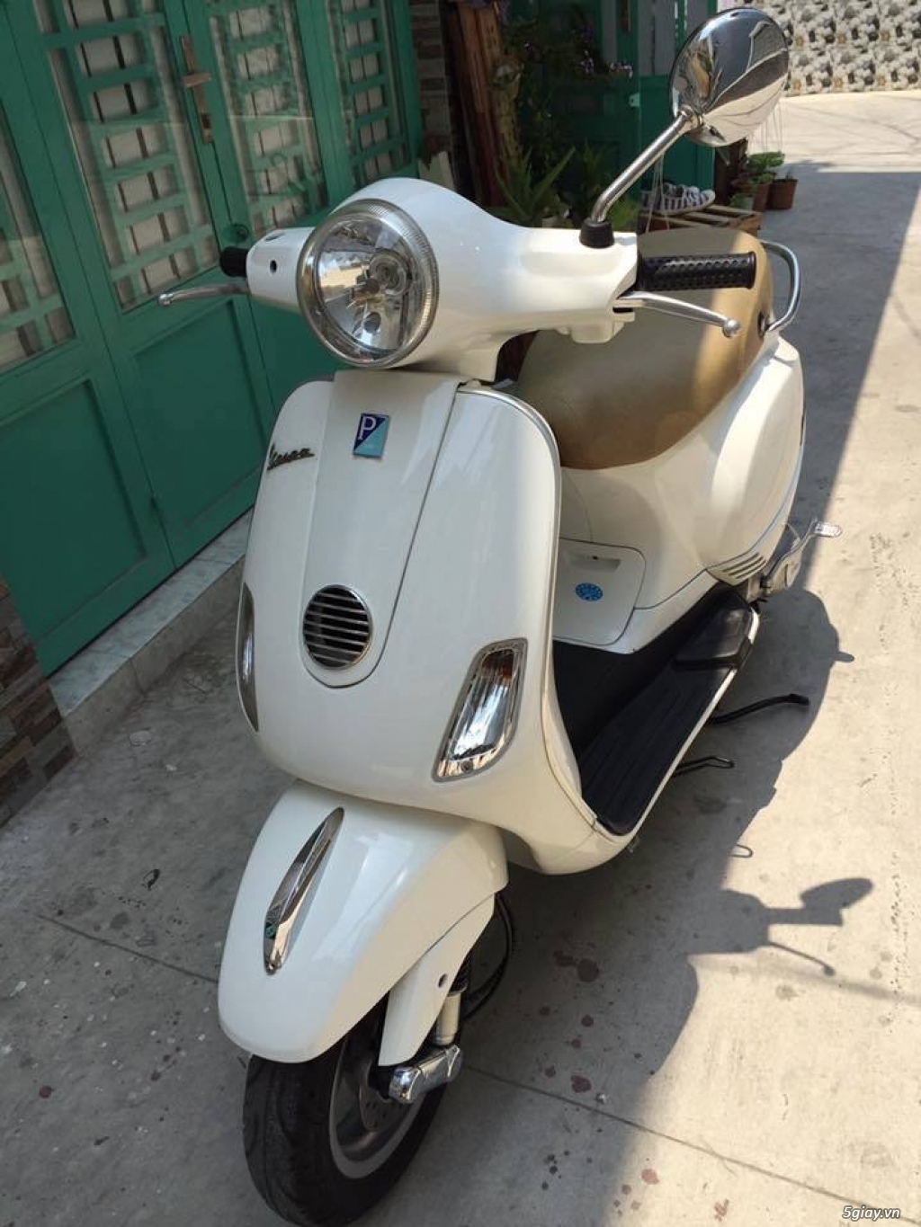 Bán xe vespa LX 125 Việt Nam màu trắng đời 2010 đẹp rẻ . - 3