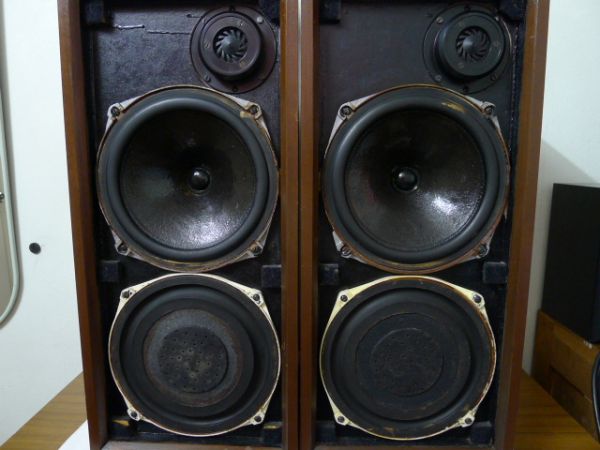 Hàng mới về Loa Celestion Dittion 15, CDP PD-T05, Denon DMD 1000, Caver CM 2002 long lanh.