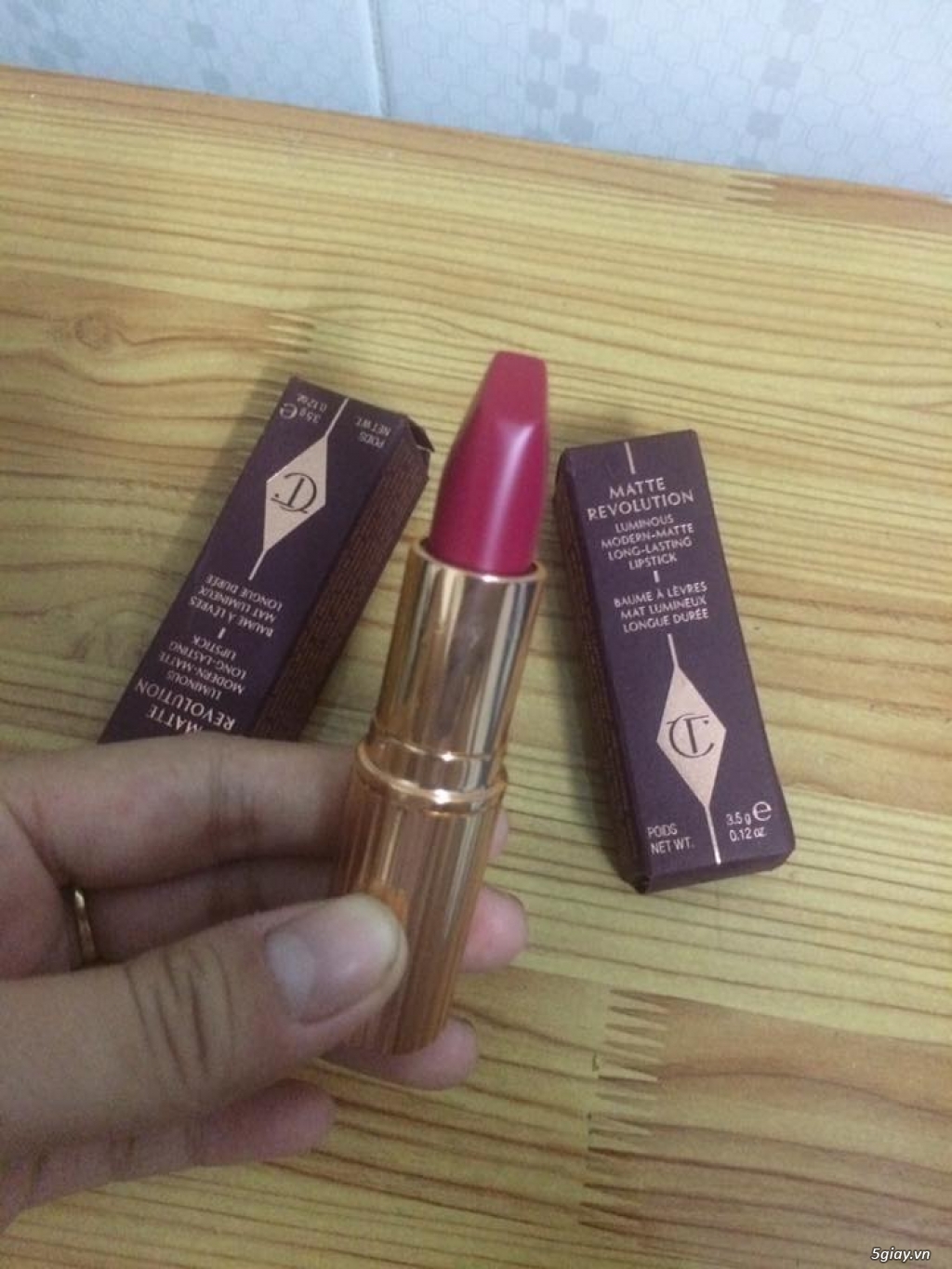 Son Charlotte Tilbury Matte Revolution màu The Queen - 860k - 2